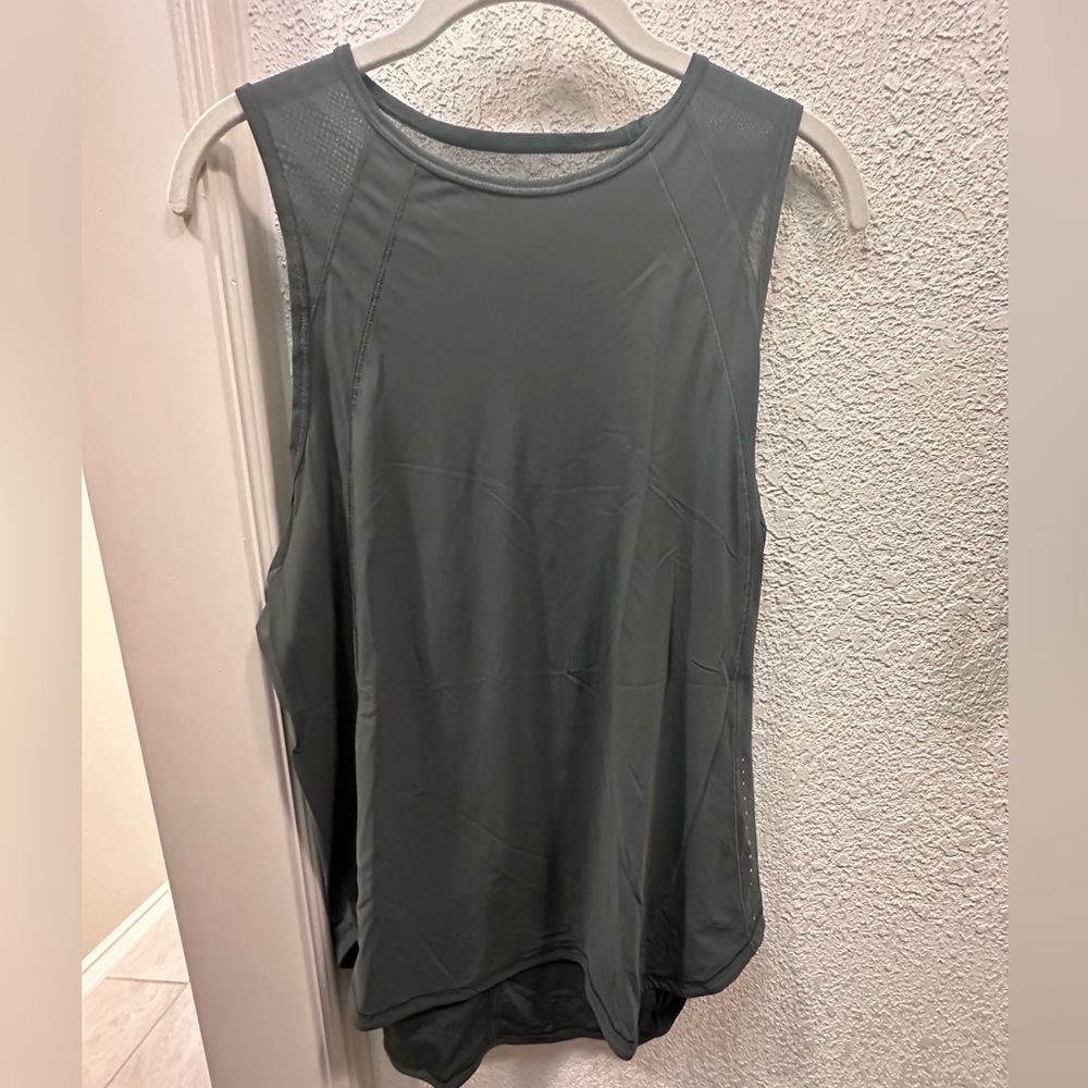 Lululemon sculpt tank